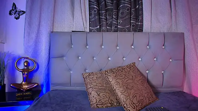 Snapshot of meggan_77 chatting on November 28, 2025, 3:28 am meggan 77 online show from November 28, 2025, 3:28 am