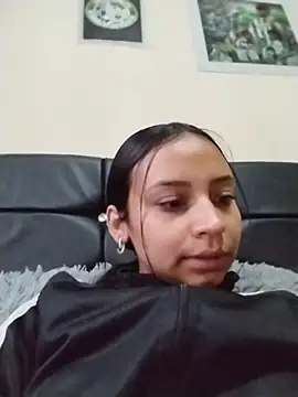 Snapshot of emma_ambar chatting on November 21, 2025, 7:35 pm emma ambar online show from November 21, 2025, 7:35 pm