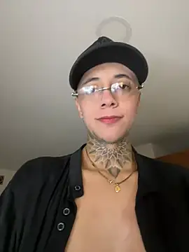  PhillipBrown online show from December 21, 2024, 1:42 pm