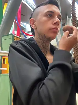  PhillipBrown online show from February 22, 2025, 12:08 pm