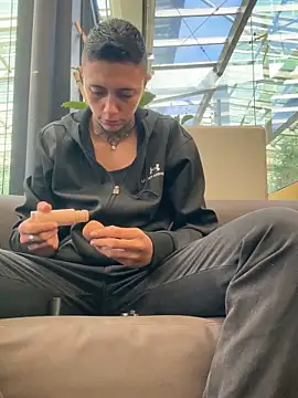  PhillipBrown online show from February 15, 2025, 1:16 pm