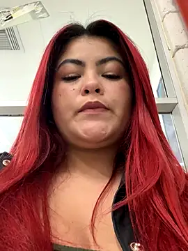 Snapshot of lia_moon77 chatting on October 11, 2025, 8:21 pm lia moon77 online show from October 11, 2025, 8:21 pm