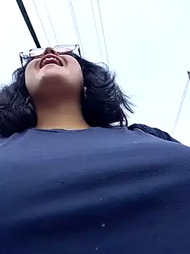 Snapshot of lara_moon25 chatting on November 10, 2025, 7:30 pm lara moon25 online show from November 10, 2025, 7:30 pm