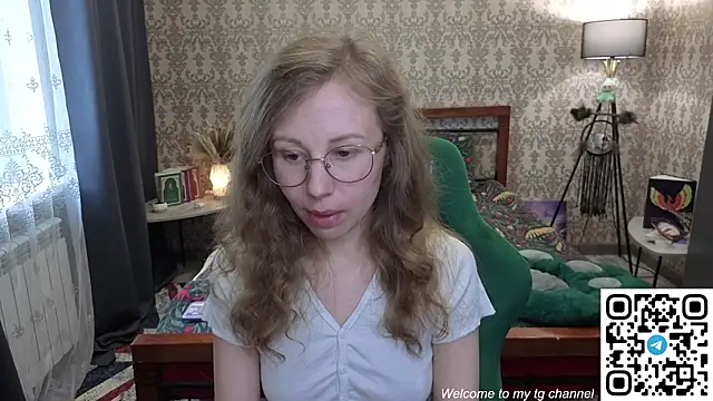 Snapshot of Lill_Mary chatting on May 21, 2026, 2:09 am Lill Mary online show from May 21, 2026, 2:09 am
