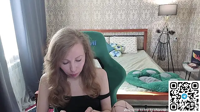 Snapshot of Lill_Mary chatting on June 4, 2026, 1:21 am Lill Mary online show from June 4, 2026, 1:21 am
