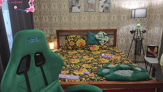 Lill Mary online show from March 14, 2026, 1:22 am