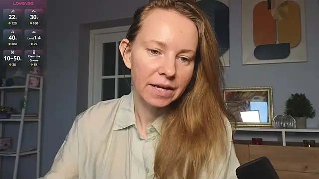 JanePearl online show from May 18, 2026, 3:50 am