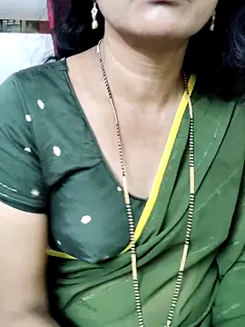 anuradha1432 online show from October 31, 2025, 5:09 pm