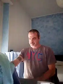 Snapshot of Marcolino183 chatting on January 7, 2025, 2:41 pm Marcolino183 online show from January 7, 2025, 2:41 pm