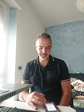 Snapshot of Marcolino183 chatting on November 18, 2025, 8:39 am Marcolino183 online show from November 18, 2025, 8:39 am