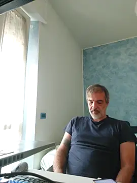 Snapshot of Marcolino183 chatting on May 29, 2026, 7:25 am Marcolino183 online show from May 29, 2026, 7:25 am