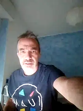 Snapshot of Marcolino183 chatting on December 16, 2024, 2:49 pm Marcolino183 online show from December 16, 2024, 2:49 pm