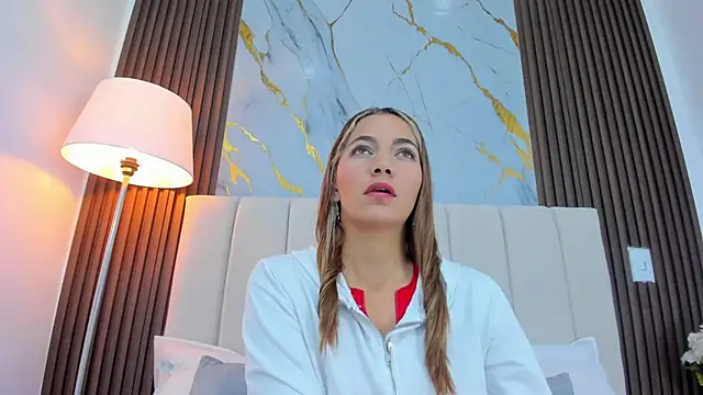 Mia Malkovaa  online show from May 12, 2026, 2:56 pm