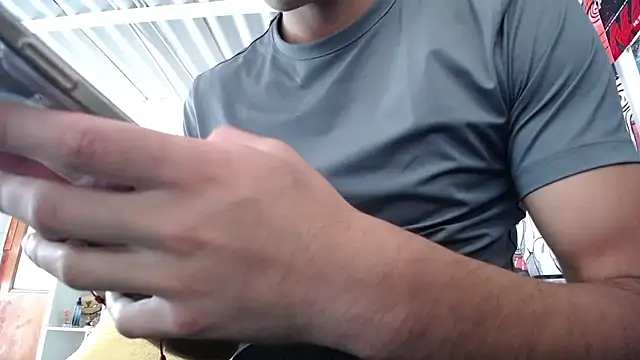 Snapshot of dylan_fun18 chatting on October 25, 2025, 7:03 pm dylan fun18 online show from October 25, 2025, 7:03 pm