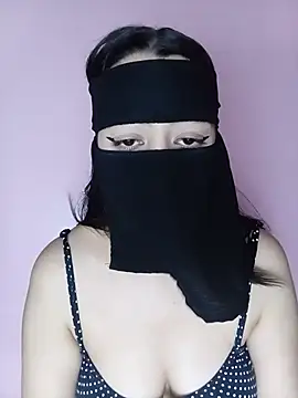 Salimasexyxh online show from June 3, 2026, 5:06 pm
