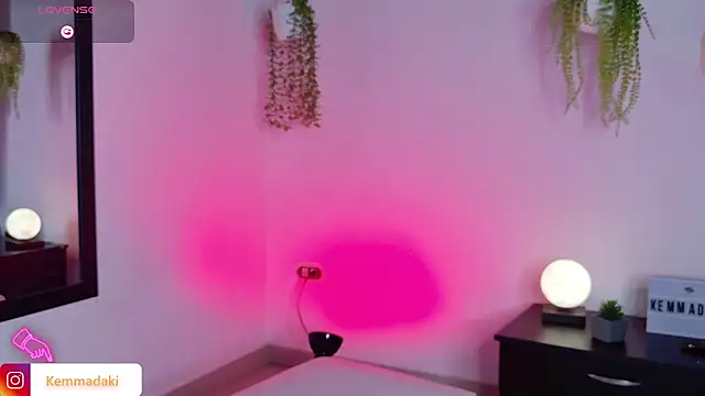 Snapshot of kemmadakii chatting on November 12, 2025, 8:56 pm kemmadakii online show from November 12, 2025, 8:56 pm