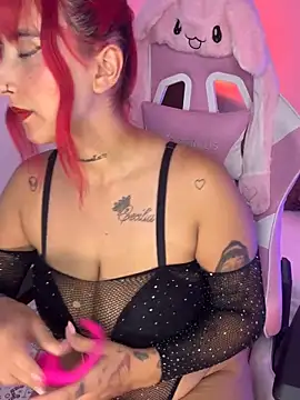 Snapshot of ashlyrey-1 chatting on December 14, 2025, 9:42 pm ashlyrey-1 online show from December 14, 2025, 9:42 pm