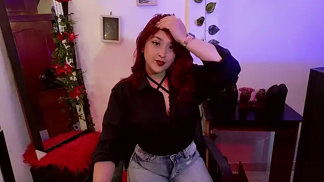 Snapshot of sapphire_lilac chatting on December 2, 2025, 11:28 pm sapphire lilac online show from December 2, 2025, 11:28 pm