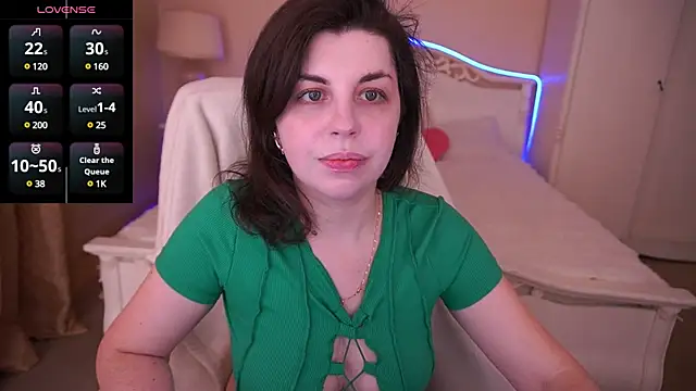 MirandaWong online show from February 2, 2025, 6:14 am