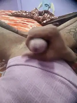 Snapshot of Saurabhnimal87 chatting on March 18, 2026, 7:15 pm Saurabhnimal87 online show from March 18, 2026, 7:15 pm