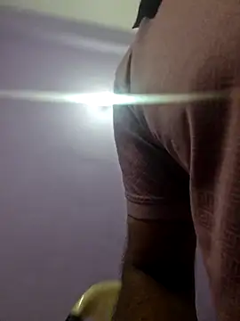 Snapshot of Saurabhnimal87 chatting on March 16, 2026, 5:26 pm Saurabhnimal87 online show from March 16, 2026, 5:26 pm