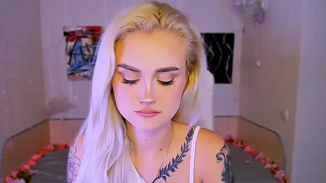  Ravenaa online show from November 11, 2025, 11:27 am