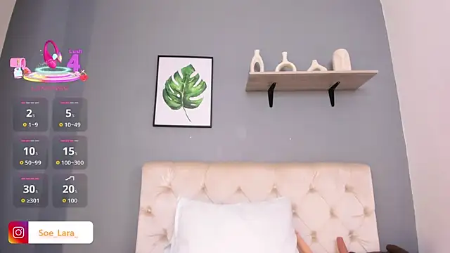 Snapshot of Soe_Lara chatting on October 9, 2025, 11:22 am Soe Lara online show from October 9, 2025, 11:22 am