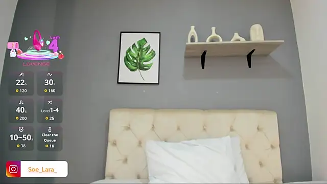 Snapshot of Soe_Lara chatting on October 12, 2025, 11:22 am Soe Lara online show from October 12, 2025, 11:22 am