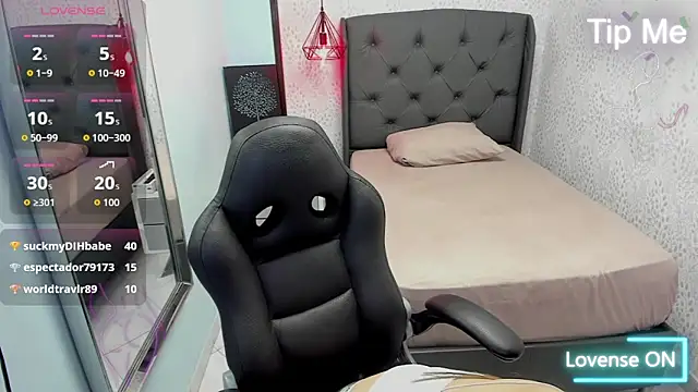 Snapshot of MAGNOLEROY chatting on November 20, 2025, 7:47 pm MAGNOLEROY online show from November 20, 2025, 7:47 pm