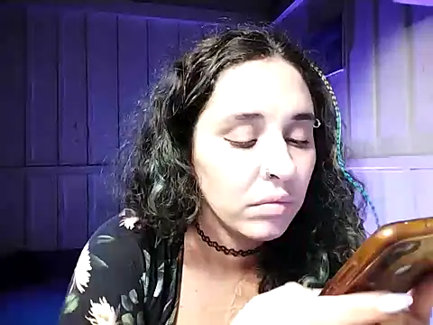 Rosaselvagem online show from December 3, 2024, 2:09 am