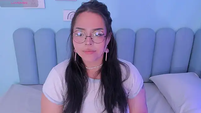 Snapshot of curvy_rousi chatting on November 21, 2025, 11:42 am curvy rousi online show from November 21, 2025, 11:42 am