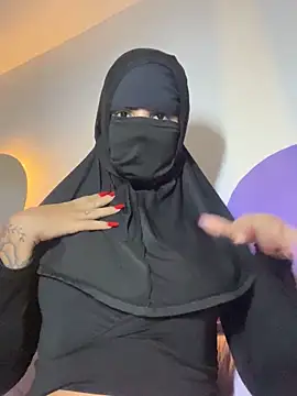 Snapshot of MARYADSUARD chatting on December 5, 2025, 5:17 am MARYADSUARD online show from December 5, 2025, 5:17 am