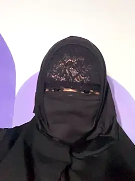 Snapshot of MARYADSUARD chatting on November 25, 2025, 5:52 am MARYADSUARD online show from November 25, 2025, 5:52 am