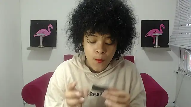 Snapshot of vainillaplaypussy chatting on October 28, 2025, 12:37 pm vainillaplaypussy online show from October 28, 2025, 12:37 pm