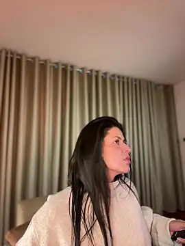 Snapshot of Alice_Biel chatting on July 12, 2026, 10:54 pm Alice Biel online show from July 12, 2026, 10:54 pm
