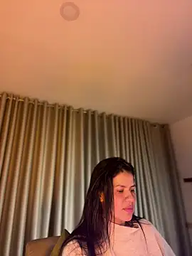 Snapshot of Alice_Biel chatting on July 19, 2026, 2:09 am Alice Biel online show from July 19, 2026, 2:09 am