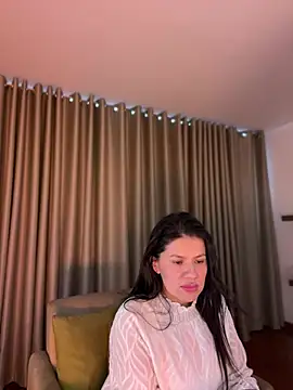 Snapshot of Alice_Biel chatting on August 9, 2026, 8:26 pm Alice Biel online show from August 9, 2026, 8:26 pm