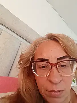 karlabarrera online show from May 7, 2026, 6:22 pm