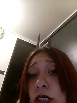 bbferlinaa online show from November 13, 2025, 1:53 am