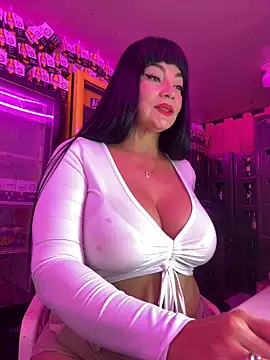 Hot beauty   online show from April 17, 2026, 3:20 am