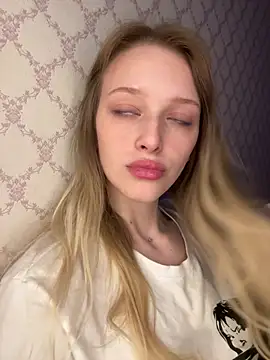 Evvie Summn1 online show from April 28, 2026, 3:05 pm