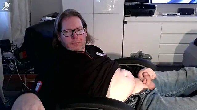 VSteph online show from November 22, 2025, 3:44 pm