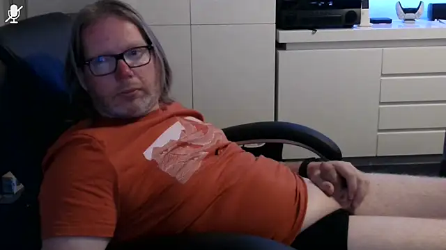 VSteph online show from August 6, 2026, 10:16 pm