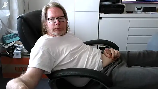 VSteph online show from May 1, 2026, 1:38 pm