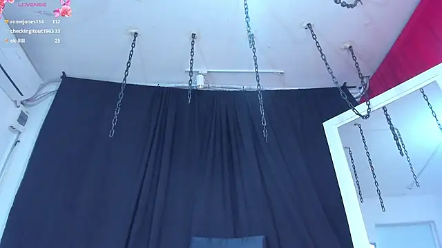 AnithaaYork online show from June 14, 2026, 2:24 am