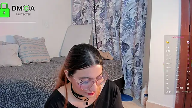 kathryn07 online show from June 30, 2026, 2:33 am