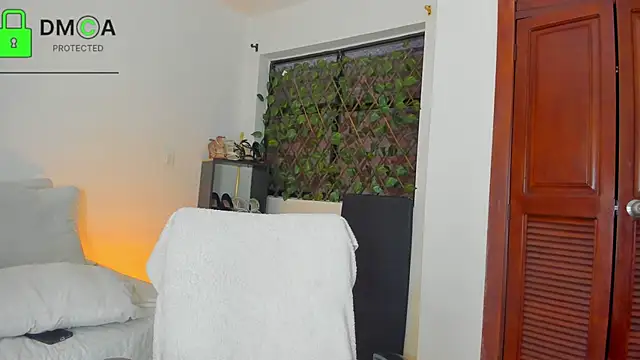 Snapshot of kathryn07 chatting on March 18, 2026, 12:08 pm kathryn07 online show from March 18, 2026, 12:08 pm