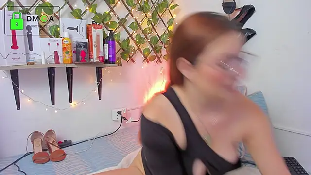 kathryn07 online show from November 26, 2025, 2:06 pm