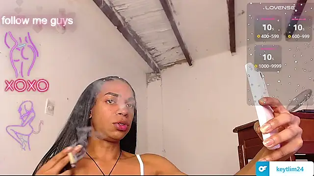 Snapshot of andreaxdol chatting on October 12, 2025, 12:17 pm andreaxdol online show from October 12, 2025, 12:17 pm