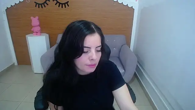 Snapshot of Chinatsu_t chatting on November 26, 2025, 12:49 pm Chinatsu t online show from November 26, 2025, 12:49 pm